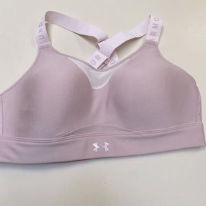 Under Armour Women’s sports bra. Size medium